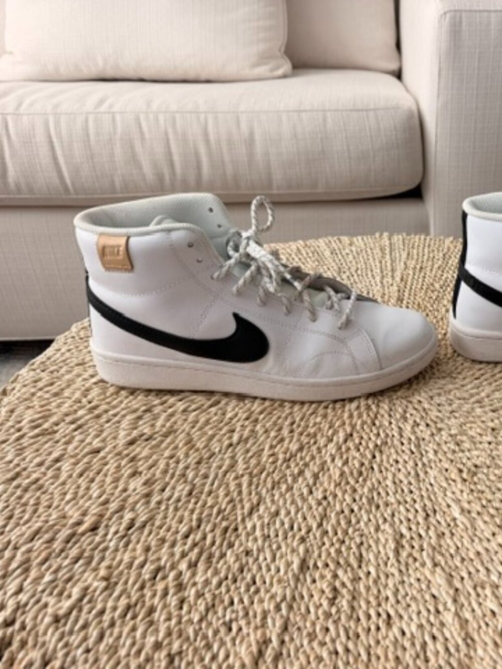 Mens Nike Royale @ Mid Sneakers in Black and White, Sz 8